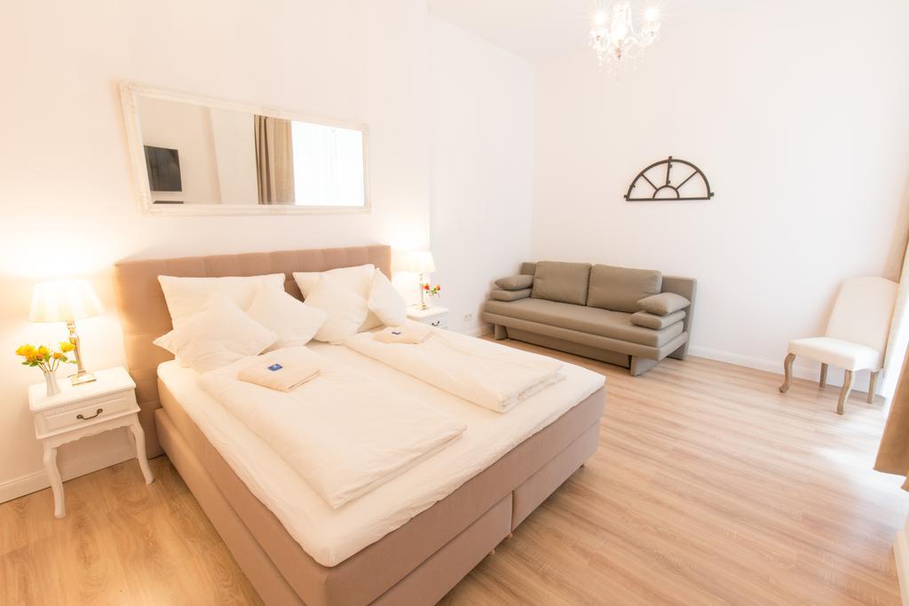 Fritz By Rockchair Apartments L Superhost Status L 3 Bedrooms Boxspringbeds 2 Bathrooms 2 Kitchen - Cozy Family & Business Flair Welcomes You! Berlin Exterior foto